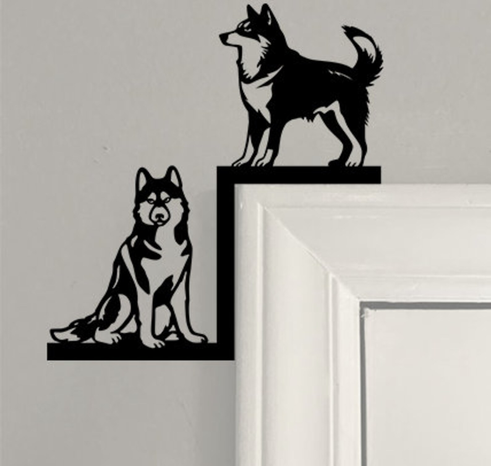 Husky / Alaskan Malamute Corner Accent